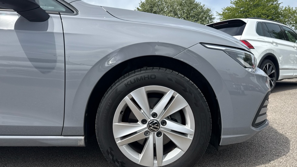 Volkswagen Golf 1.5 TSI 150 Life 5dr Petrol Hatchback - Image 5