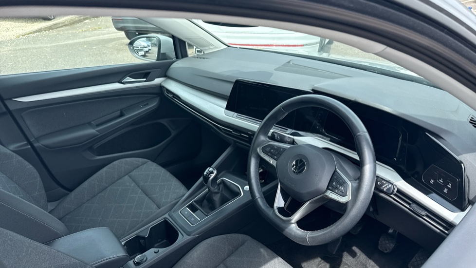 Volkswagen Golf 1.5 TSI 150 Life 5dr Petrol Hatchback - Image 6