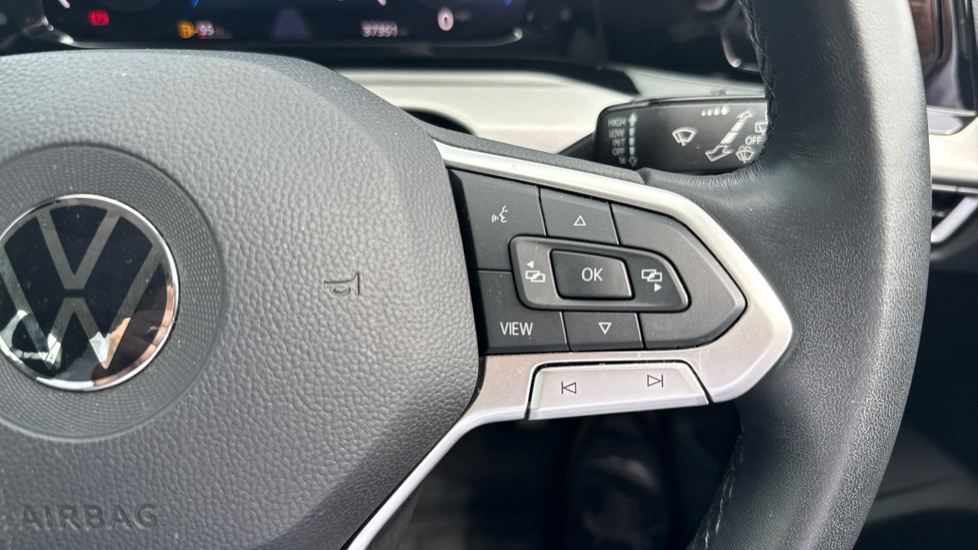 Volkswagen Golf 1.5 TSI 150 Life 5dr Petrol Hatchback - Image 18