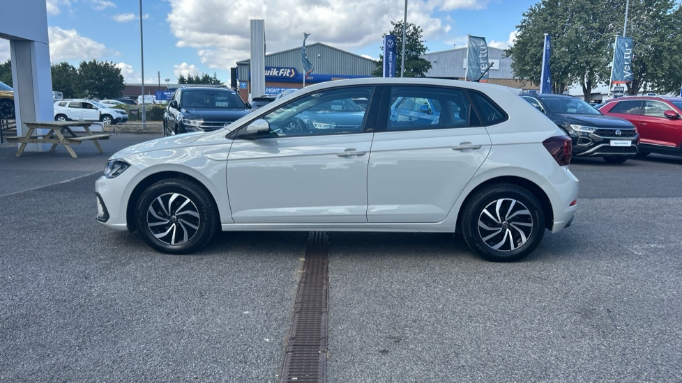 Volkswagen Polo 1.0 TSI Life 5dr Petrol Hatchback - Image 25