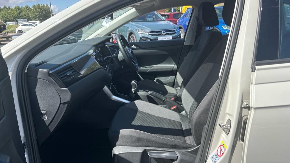 Volkswagen Polo 1.0 TSI Life 5dr Petrol Hatchback - Image 31
