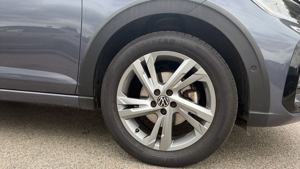 Volkswagen Taigo 1.0 TSI 110 R-Line 5dr Petrol Hatchback - Image 5