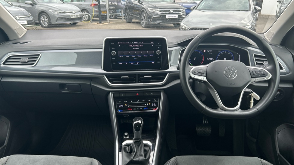 Volkswagen T-Roc 1.5 TSI Style 5dr DSG Petrol Hatchback - Image 9