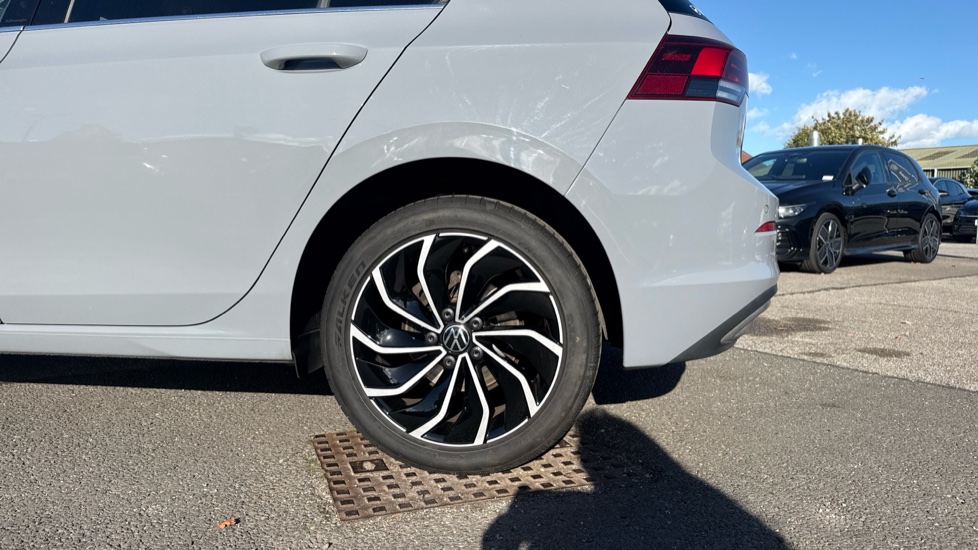 Volkswagen Golf 1.5 TSI Style Edition 5dr Petrol Hatchback - Image 5