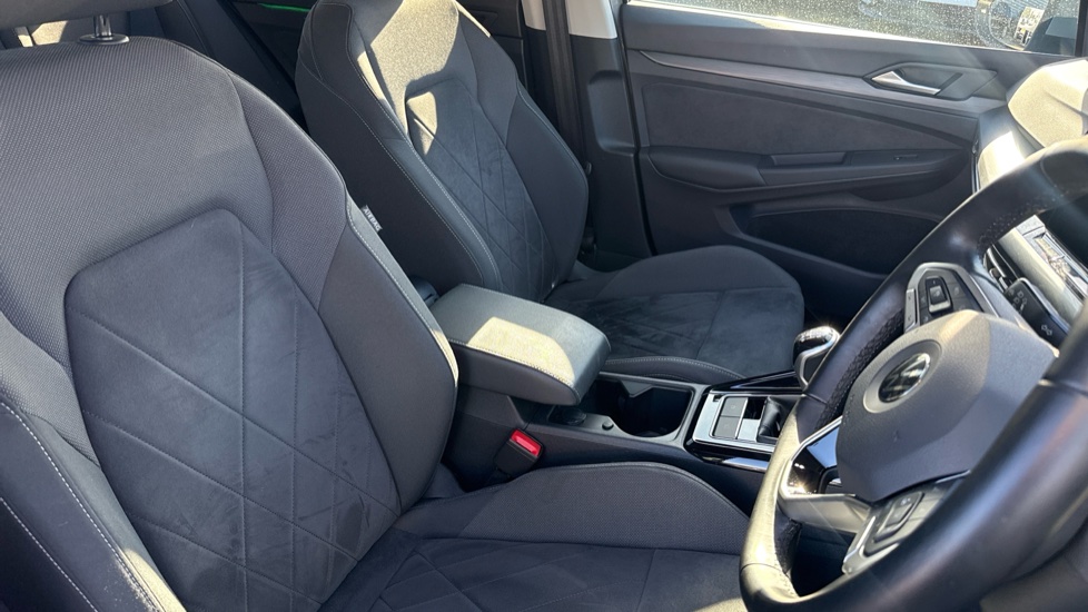 Volkswagen Golf 1.5 TSI Style Edition 5dr Petrol Hatchback - Image 15