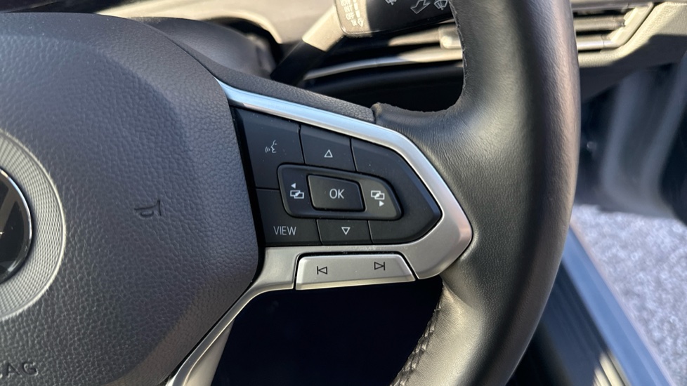 Volkswagen Golf 1.5 TSI Style Edition 5dr Petrol Hatchback - Image 18