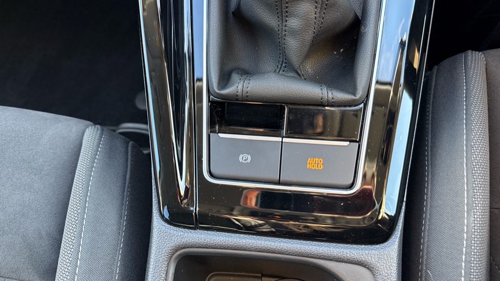 Volkswagen Golf 1.5 TSI Style Edition 5dr Petrol Hatchback - Image 26