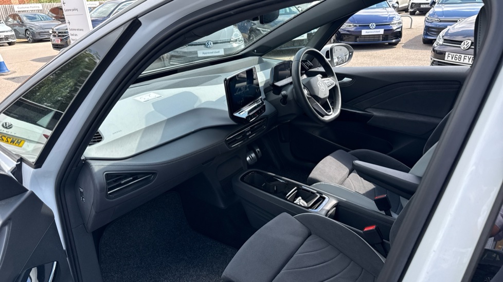 Volkswagen ID.3 150kW Pro Launch Edition 3 58kWh 5dr Auto Electric Hatchback - Image 2