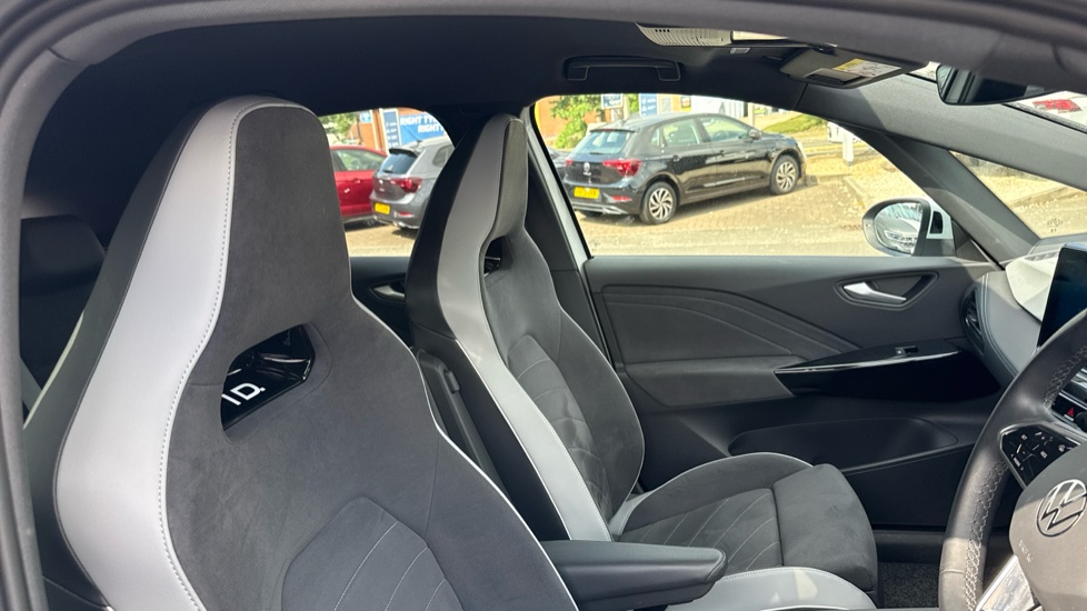 Volkswagen ID.3 150kW Pro Launch Edition 3 58kWh 5dr Auto Electric Hatchback - Image 15