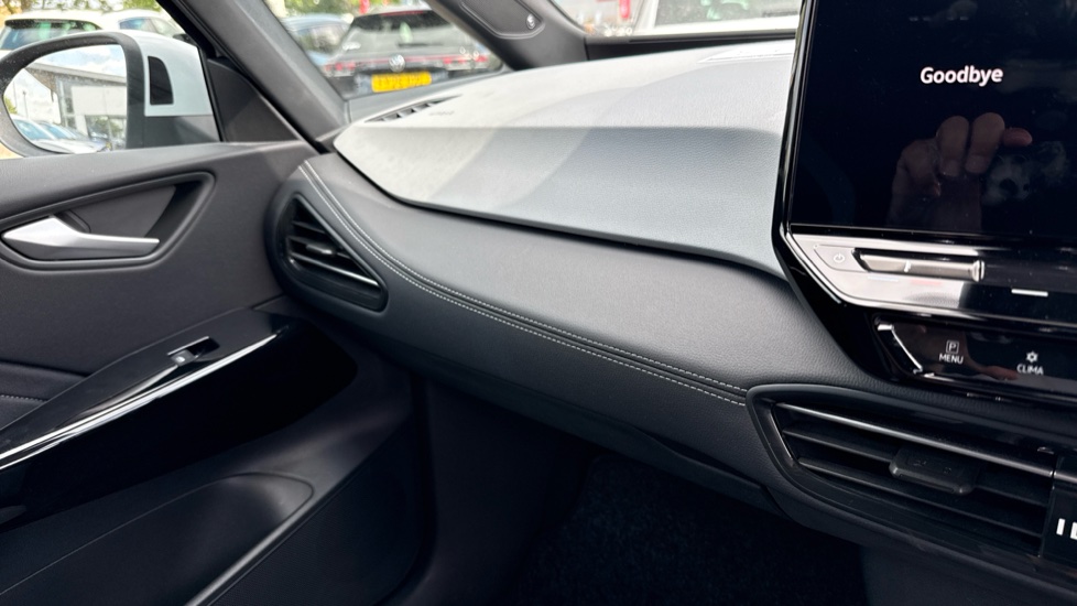 Volkswagen ID.3 150kW Pro Launch Edition 3 58kWh 5dr Auto Electric Hatchback - Image 33