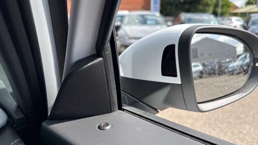 Volkswagen ID.3 150kW Pro Launch Edition 3 58kWh 5dr Auto Electric Hatchback - Image 34