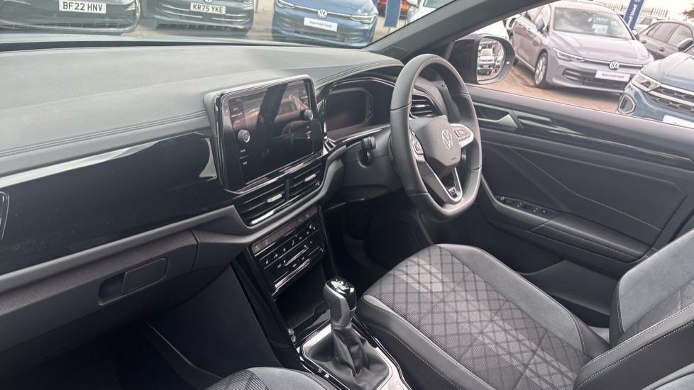 Volkswagen T-Roc 1.5 TSI Black Edition 5dr DSG Petrol Hatchback - Image 2