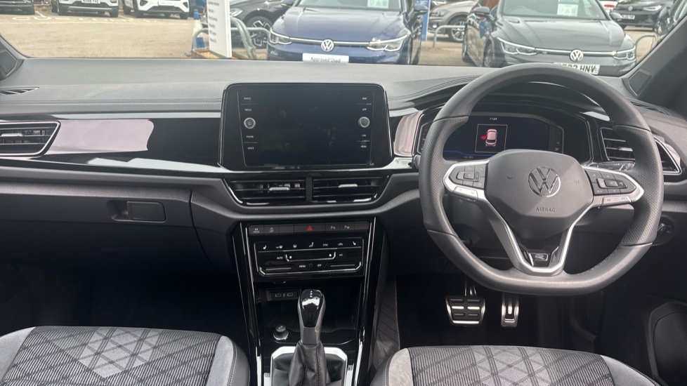 Volkswagen T-Roc 1.5 TSI Black Edition 5dr DSG Petrol Hatchback - Image 9