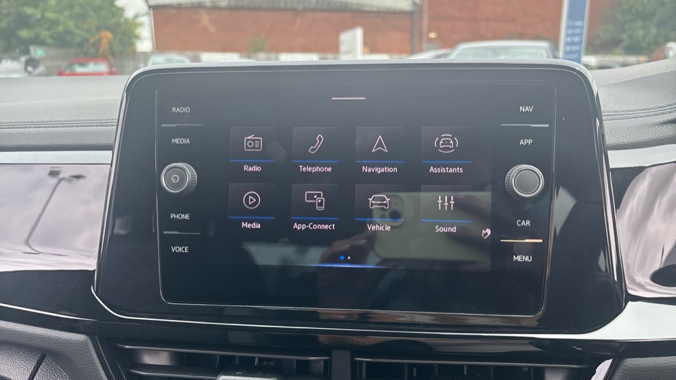 Volkswagen T-Roc 1.5 TSI Black Edition 5dr DSG Petrol Hatchback - Image 12