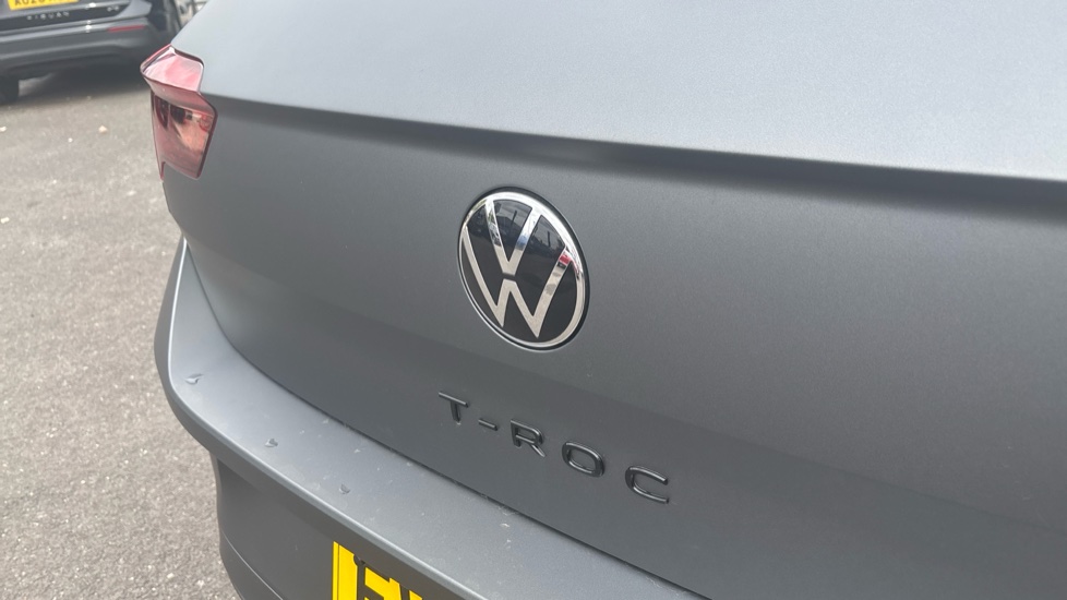 Volkswagen T-Roc 1.5 TSI Black Edition 5dr DSG Petrol Hatchback - Image 24