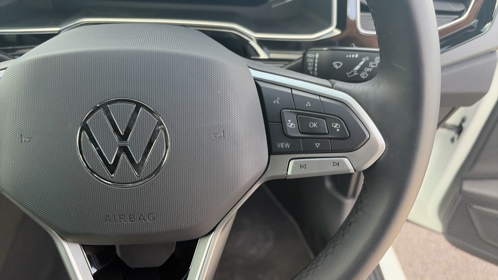 Volkswagen Taigo 1.0 TSI 115 Black Edition 5dr DSG Petrol Hatchback - Image 18