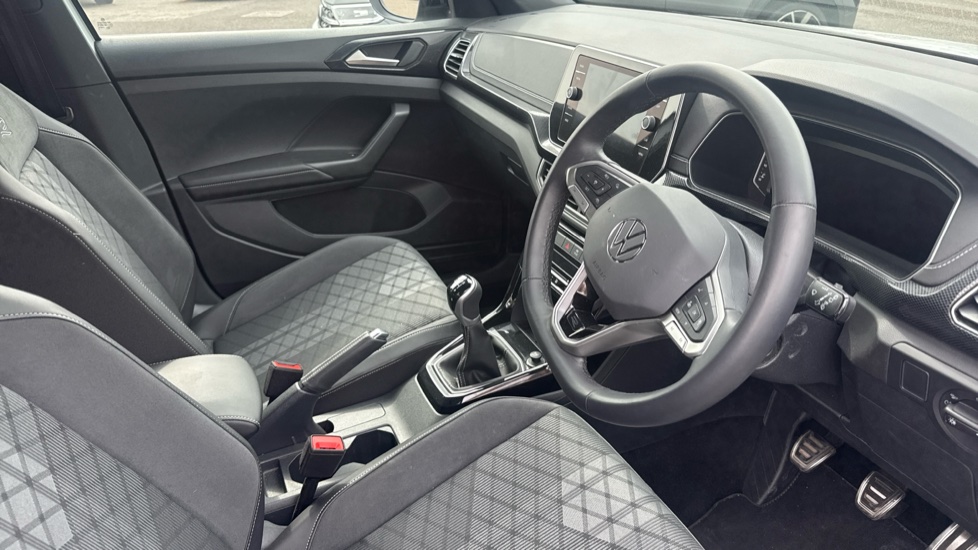 Volkswagen T-Cross 1.0 TSI Black Edition 5dr Petrol Estate - Image 15