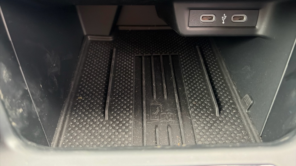 Volkswagen Polo 1.0 TSI Edition 50 5dr Petrol Hatchback - Image 37