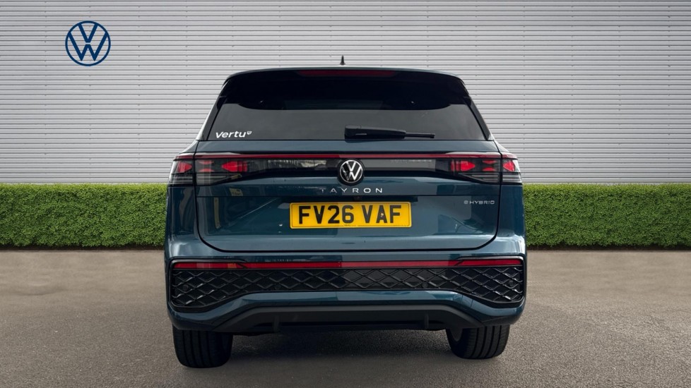 Volkswagen Tayron 1.5 TSI eHybrid R-Line 5dr DSG6 Estate - Image 8
