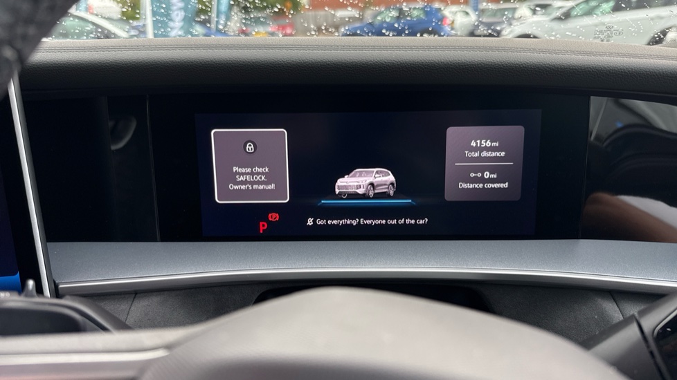 Volkswagen Tayron 1.5 TSI eHybrid R-Line 5dr DSG6 Estate - Image 11