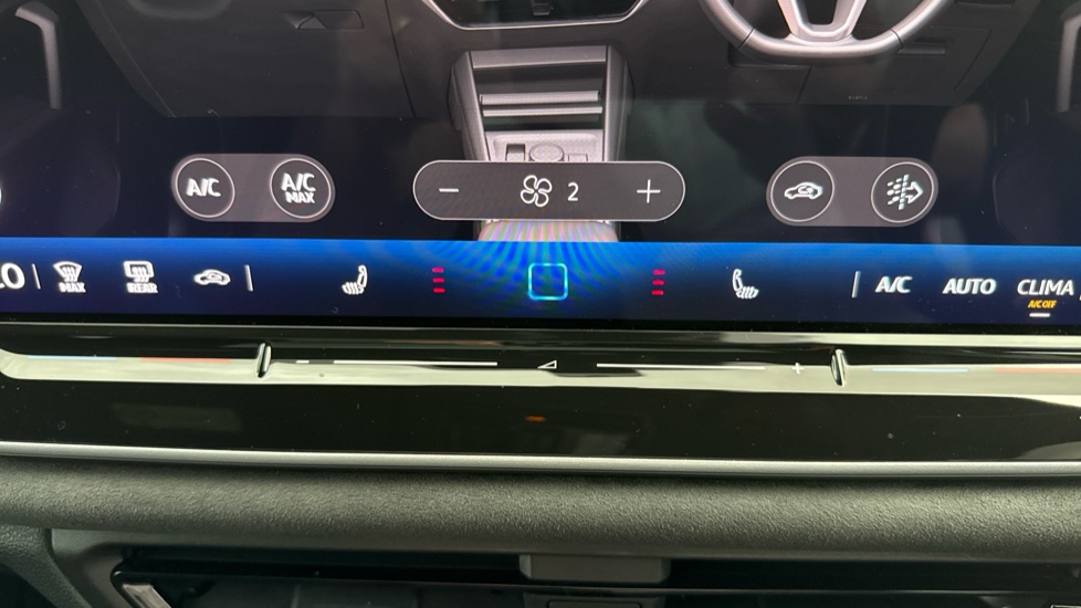Volkswagen Tayron 1.5 TSI eHybrid R-Line 5dr DSG6 Estate - Image 26