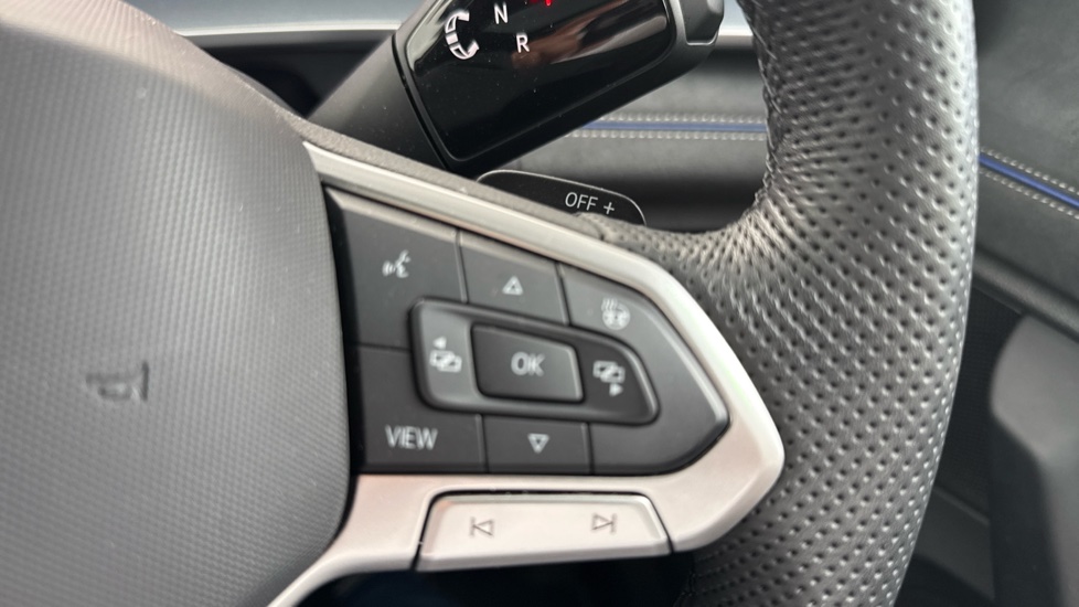 Volkswagen Tayron 1.5 TSI eHybrid R-Line 5dr DSG6 Estate - Image 28
