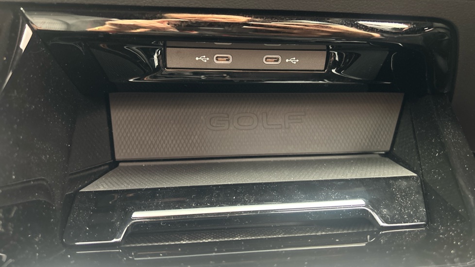 Volkswagen Golf 2.0 TSI 265 GTI 5dr DSG Petrol Hatchback - Image 32