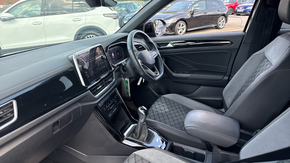 Volkswagen T-Roc 1.5 TSI R-Line 5dr Petrol Hatchback - Image 2