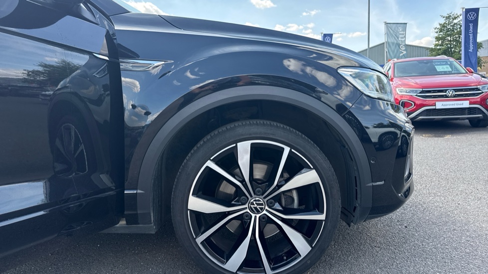 Volkswagen T-Roc 1.5 TSI R-Line 5dr Petrol Hatchback - Image 5