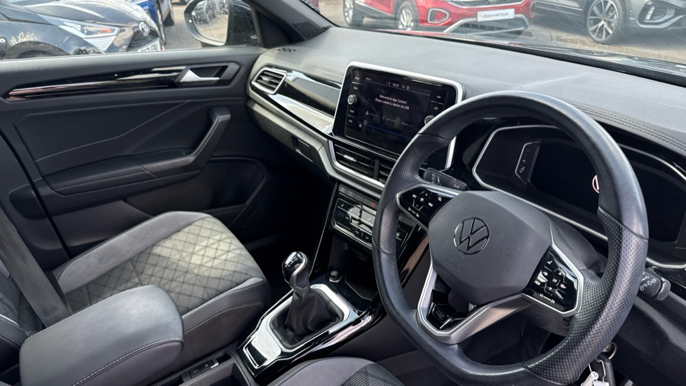 Volkswagen T-Roc 1.5 TSI R-Line 5dr Petrol Hatchback - Image 6