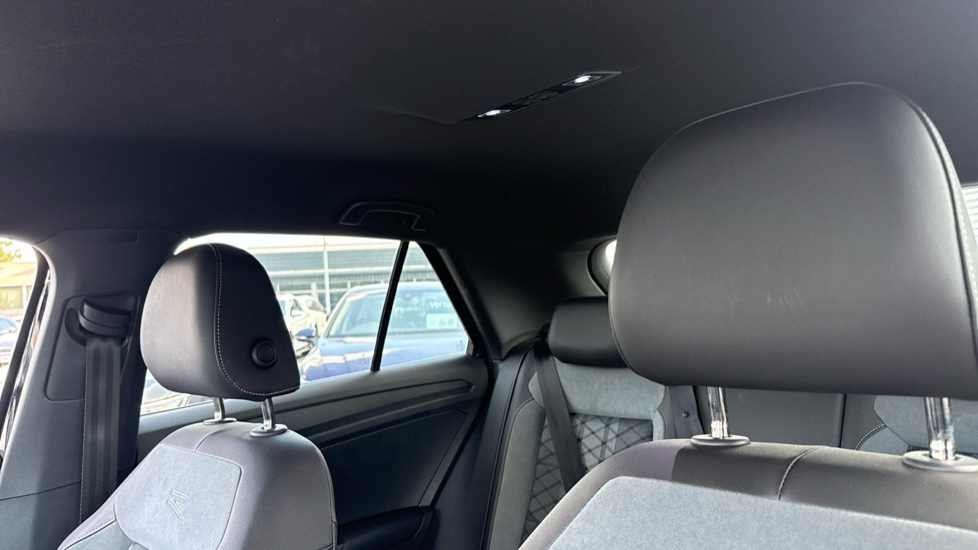 Volkswagen T-Roc 1.5 TSI R-Line 5dr Petrol Hatchback - Image 25