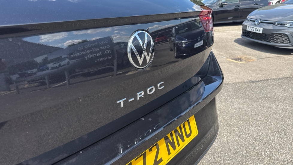 Volkswagen T-Roc 1.5 TSI R-Line 5dr Petrol Hatchback - Image 34