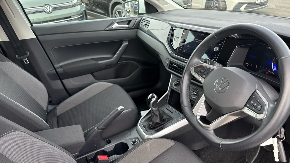 Volkswagen Polo 1.0 Life 5dr Petrol Hatchback - Image 6