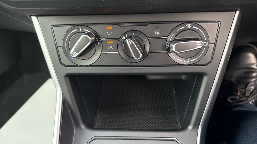 Volkswagen Polo 1.0 Life 5dr Petrol Hatchback - Image 13