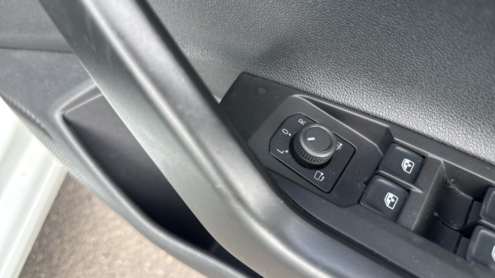 Volkswagen Polo 1.0 Life 5dr Petrol Hatchback - Image 23
