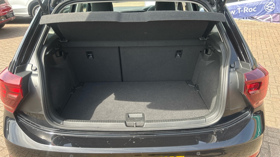 Volkswagen Polo 1.0 TSI Life 5dr DSG Petrol Hatchback - Image 20