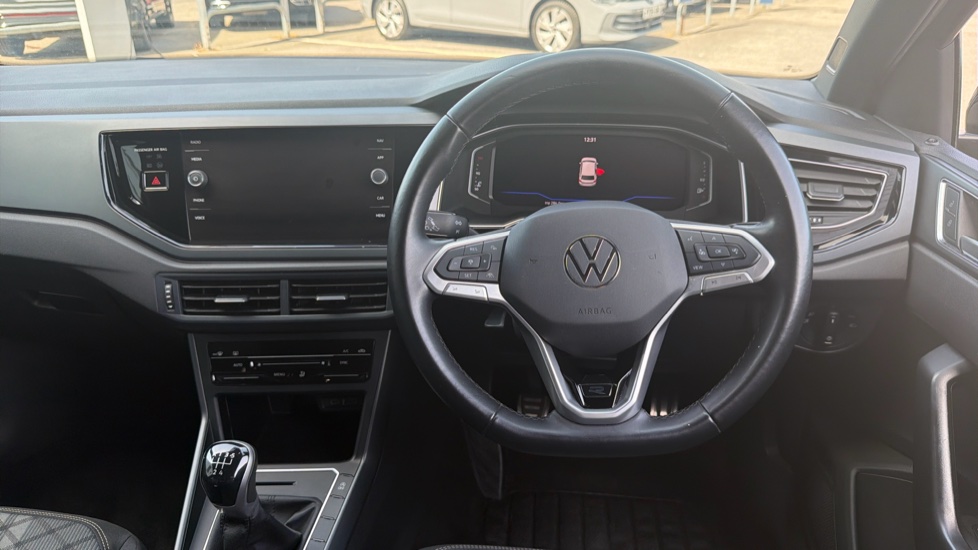 Volkswagen Polo 1.0 TSI R-Line 5dr Petrol Hatchback - Image 10