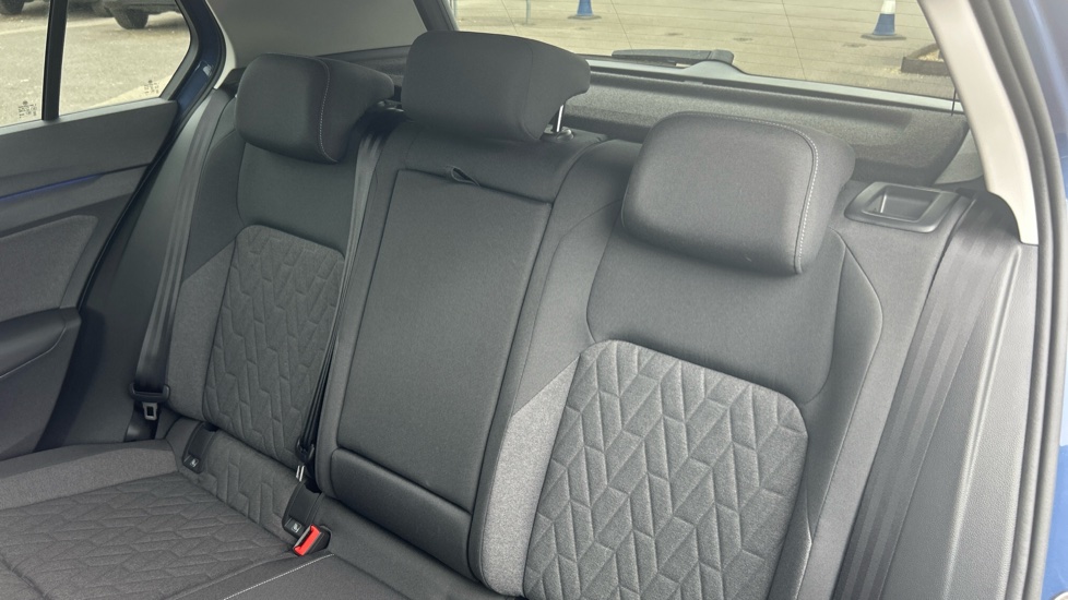 Volkswagen Golf 2.0 TDI Match 5dr Diesel Hatchback - Image 16
