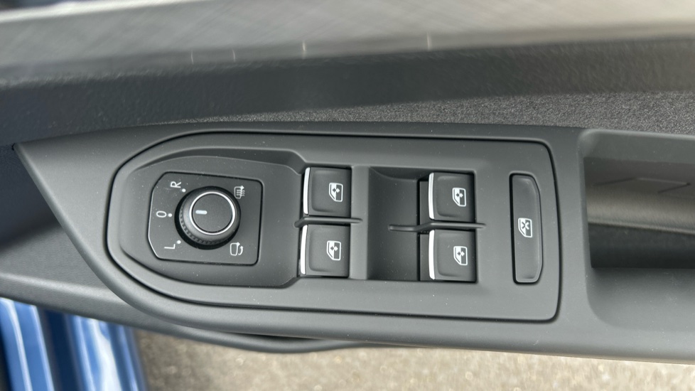 Volkswagen Golf 2.0 TDI Match 5dr Diesel Hatchback - Image 24