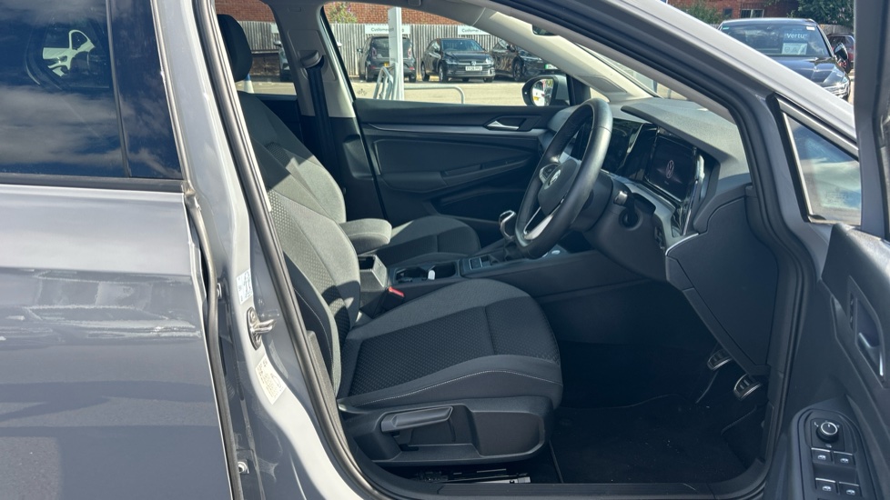 Volkswagen Golf 1.5 TSI 150 Active 5dr Petrol Hatchback - Image 15