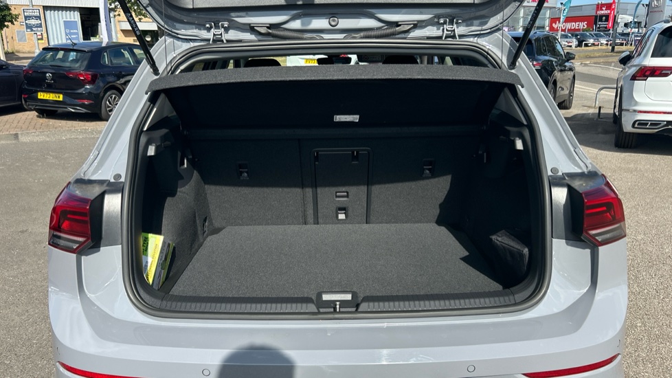 Volkswagen Golf 1.5 TSI 150 Active 5dr Petrol Hatchback - Image 20