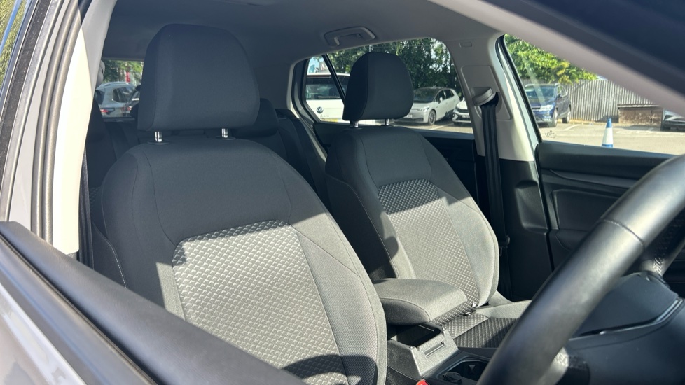 Volkswagen Golf 1.5 TSI 150 Active 5dr Petrol Hatchback - Image 23