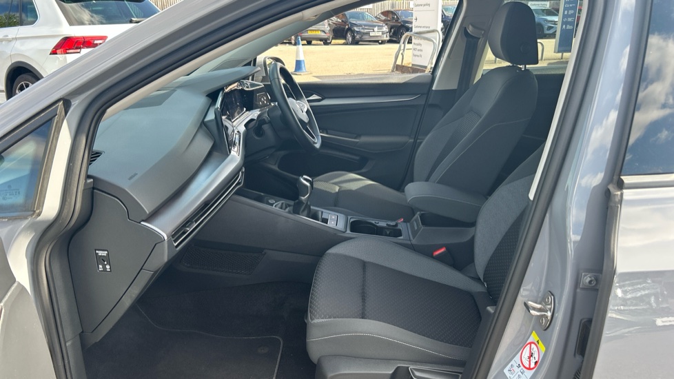 Volkswagen Golf 1.5 TSI 150 Active 5dr Petrol Hatchback - Image 35