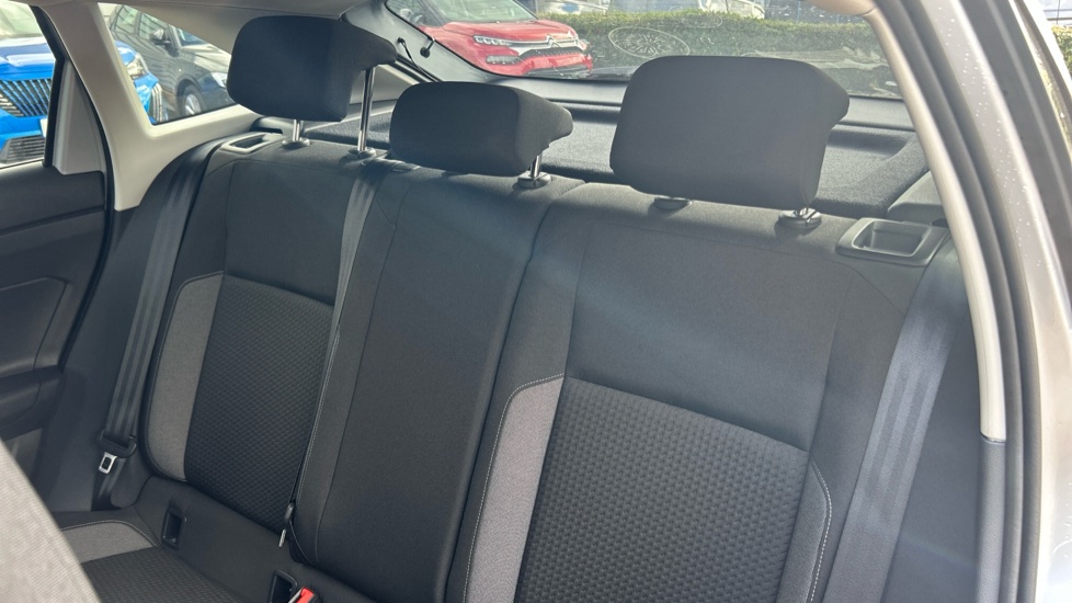 Volkswagen Taigo 1.0 TSI 115 Match 5dr DSG Petrol Hatchback - Image 16
