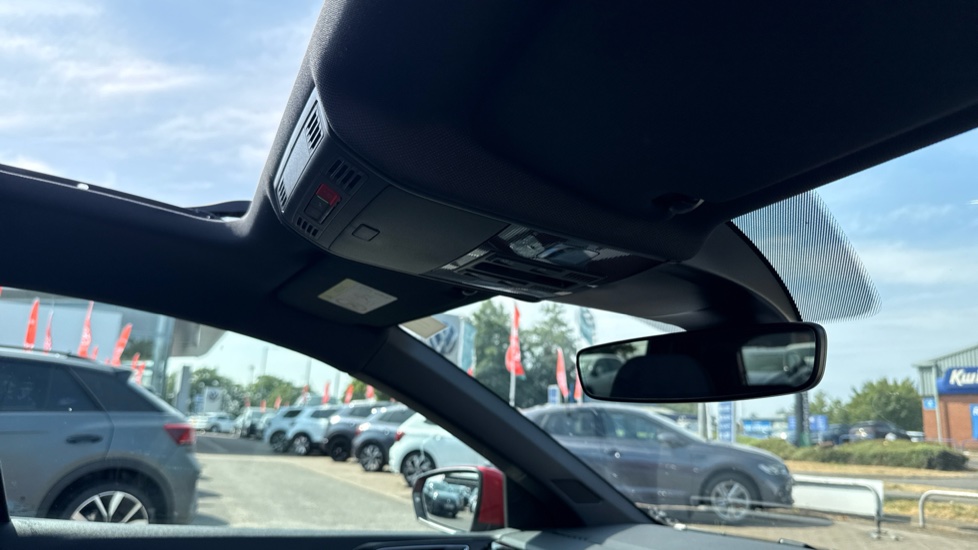 Volkswagen Polo 1.0 TSI Edition 50 5dr Petrol Hatchback - Image 30