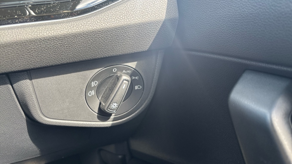 Volkswagen Polo 1.0 TSI Edition 50 5dr Petrol Hatchback - Image 30