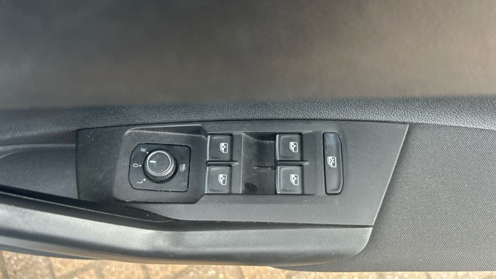 Volkswagen Polo 1.0 EVO 80 United 5dr Petrol Hatchback - Image 32