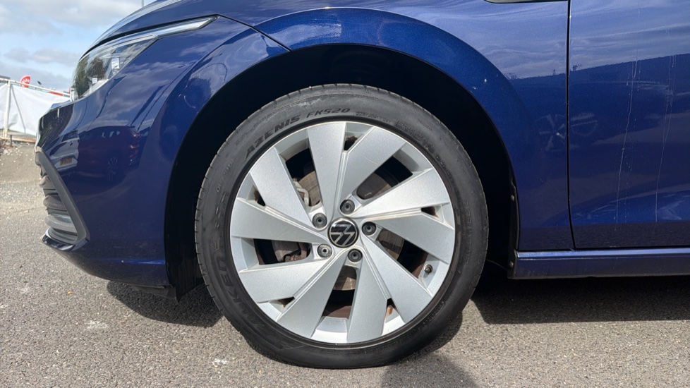Volkswagen Golf 1.5 TSI Style 5dr Petrol Hatchback - Image 5