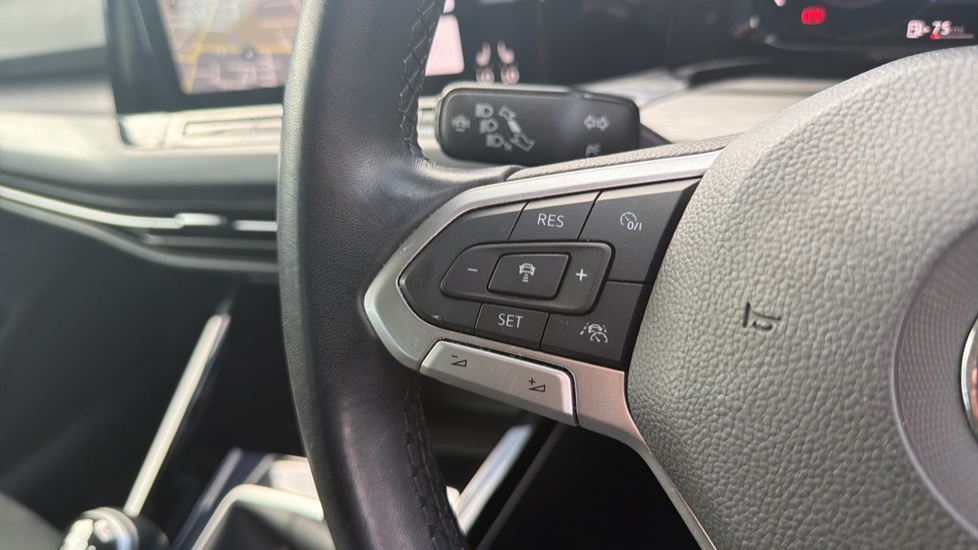 Volkswagen Golf 1.5 TSI Style 5dr Petrol Hatchback - Image 17