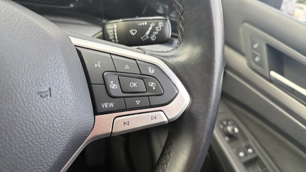 Volkswagen Golf 1.5 TSI Style 5dr Petrol Hatchback - Image 18